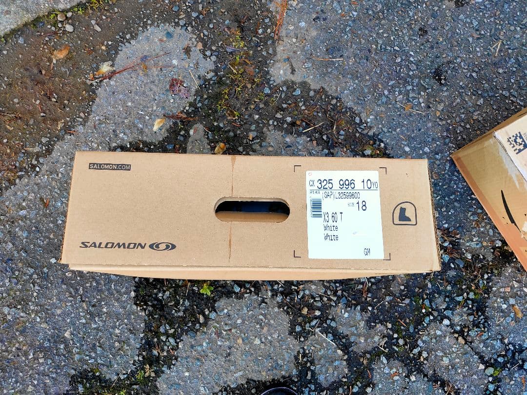 新品未使用 サロモン スキー靴 X3 60T 18cm