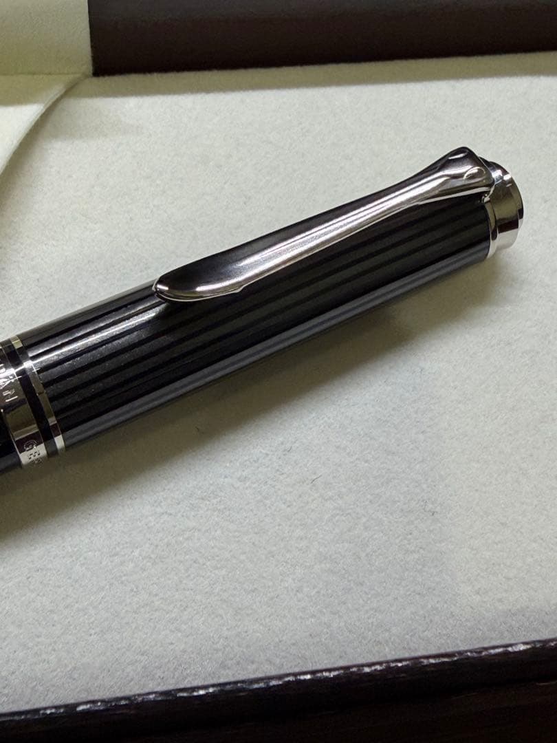 ペリカン スーべレーンK605ブラックストライプ