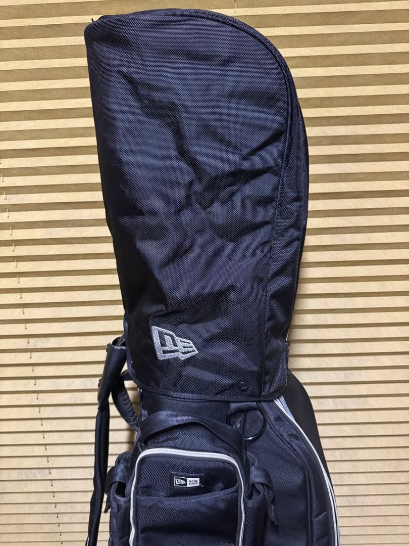 NEW ERA ゴルフキャディバッグ ブラック×シルバー