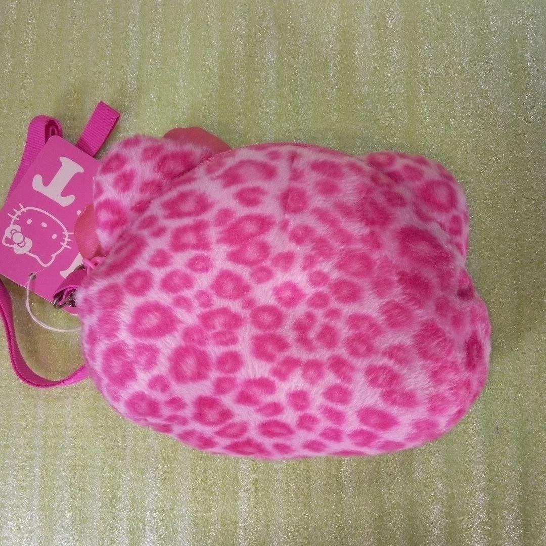 ハローキティ　ヒョウ柄　ポーチ　桃色　ピンク　ぬいぐるみショルダーポーチ