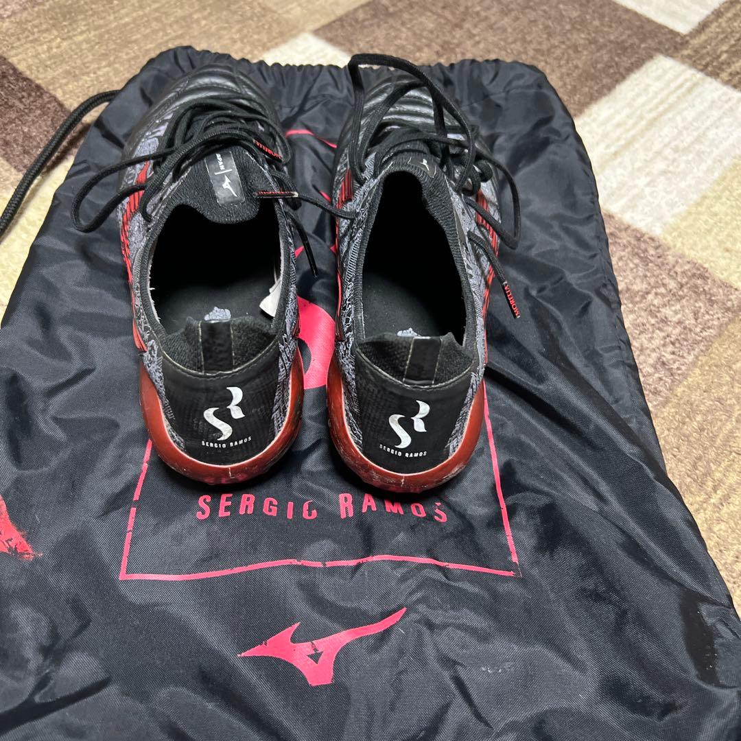 ミズノ　モレリアneo IIIβ セルヒオ・ラモス