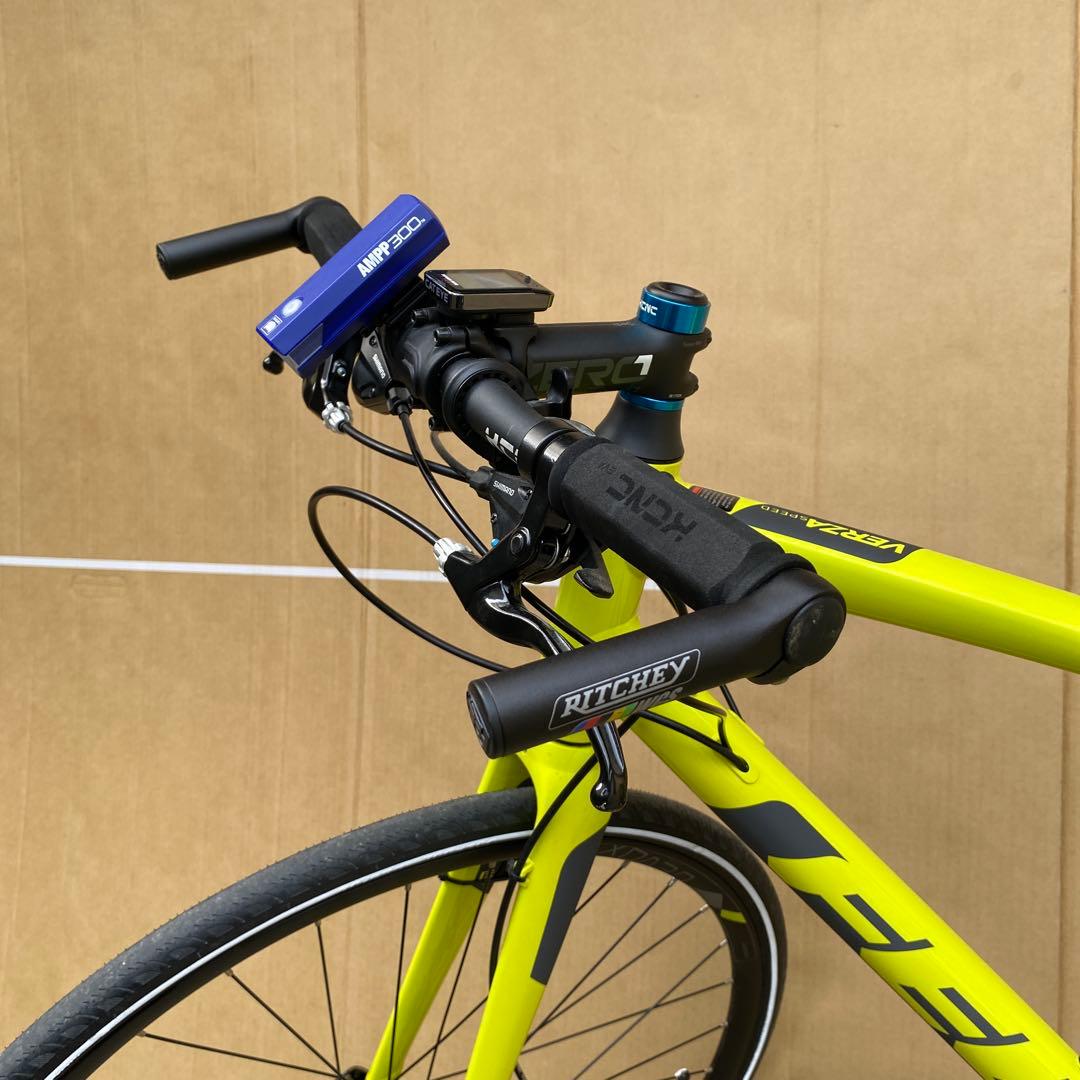 FELTベルザスピード40 クロスバイク