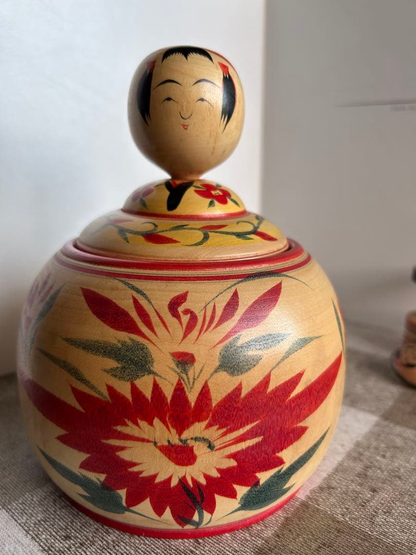 象嵌つきえじここけし、コマ入り