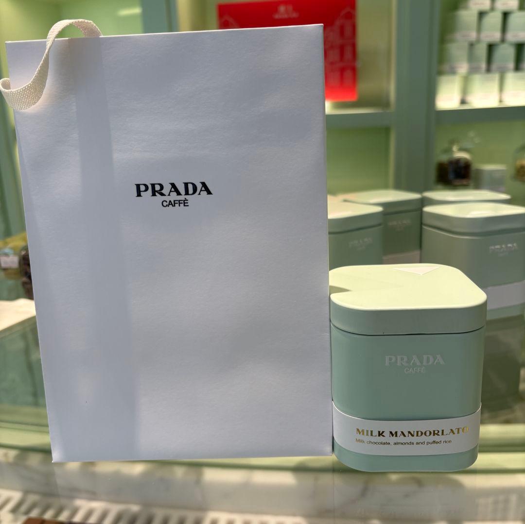 プラダカフェ限定品チョコバレンタイン海外限定品