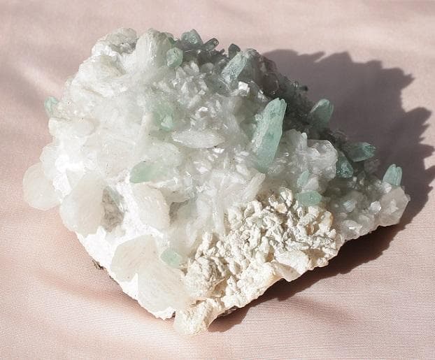 グリーンアポフィライト/ホワイトスティルバイト・原石ga14