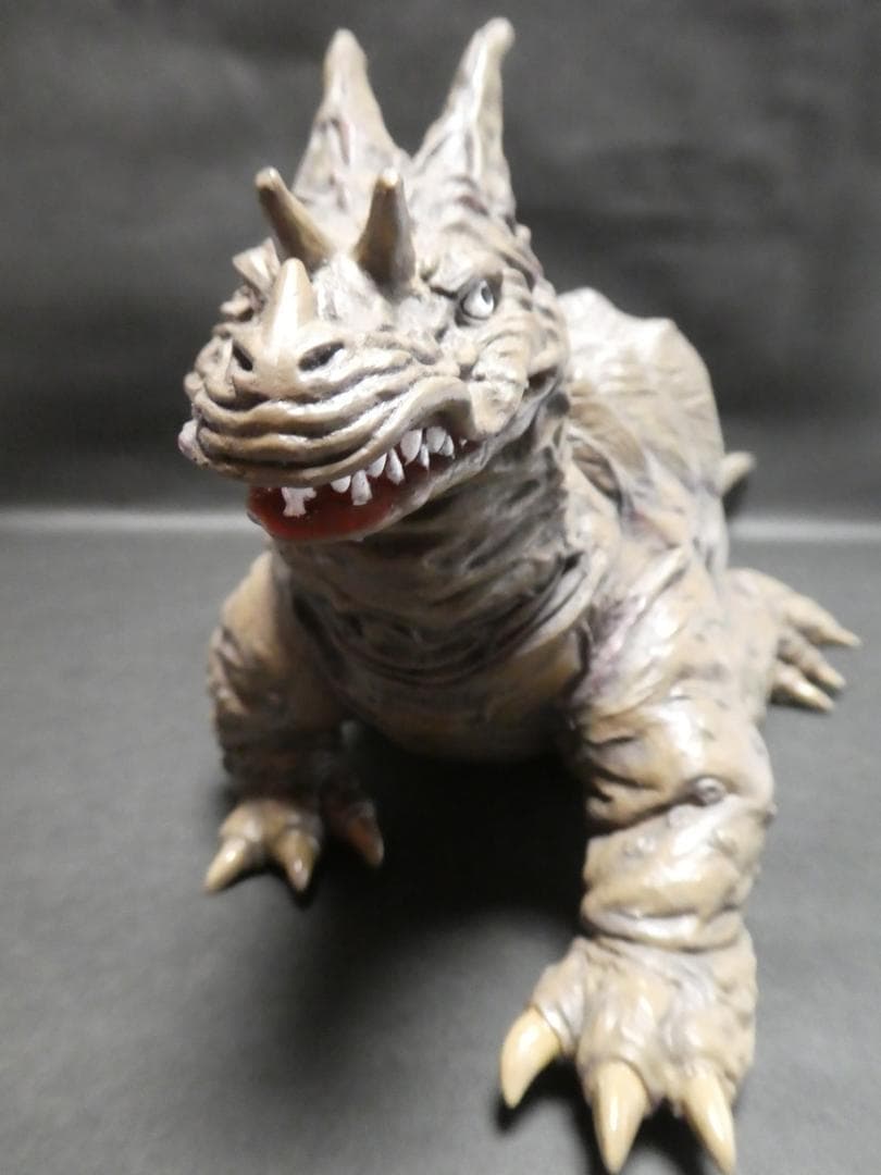 ビリケン商会　パゴス　塗装済み完成品