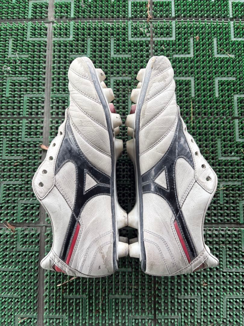 ミズノ　モレリア2ホワイト　25cm