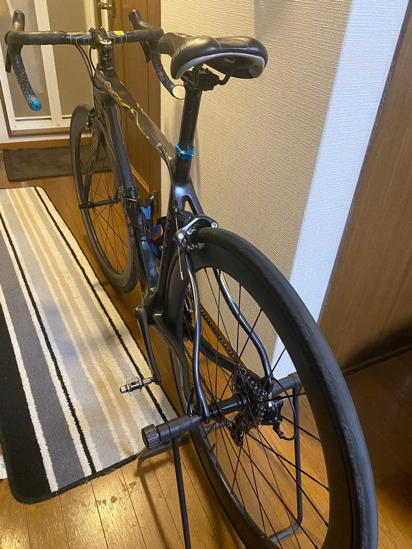 カーボンロードバイク SHIMANO105