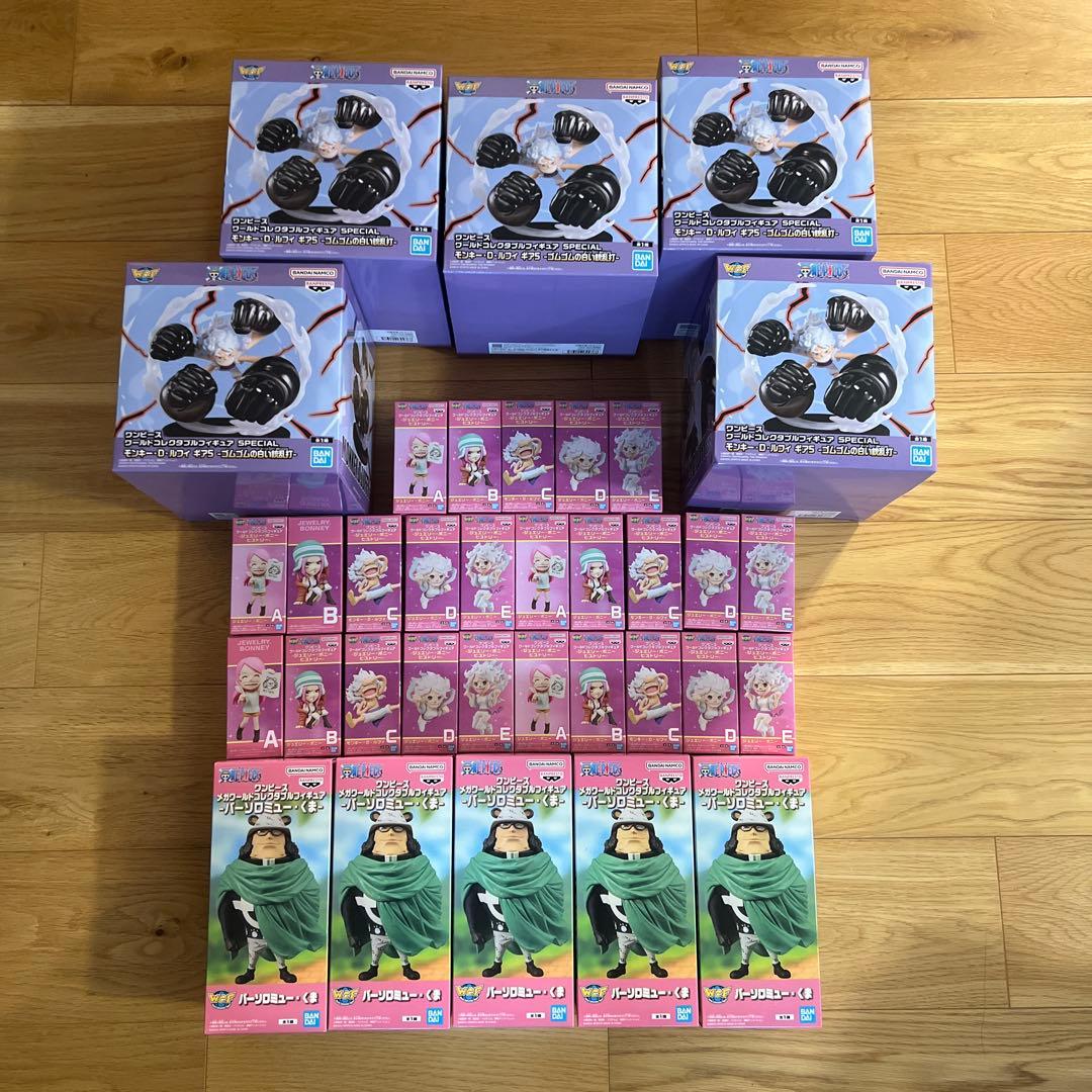 ワンピース　ワールドコレクタブルフィギュア 35点