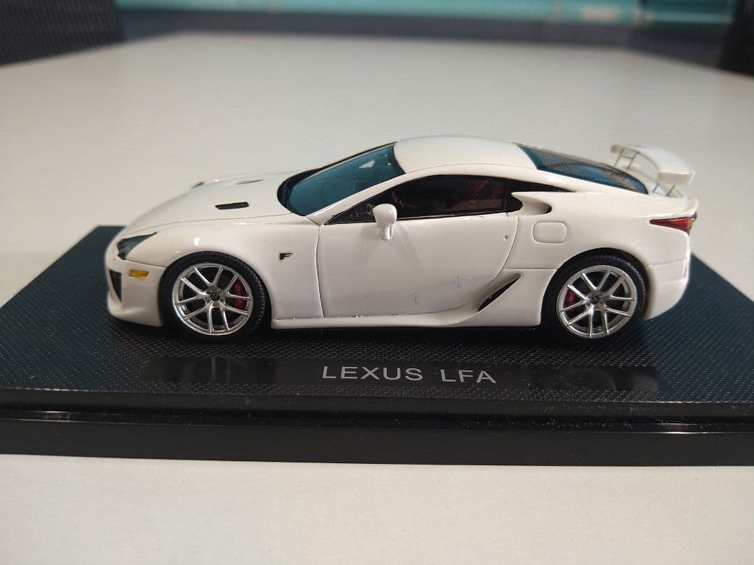 エブロ 1/43レクサス LFA レジン製