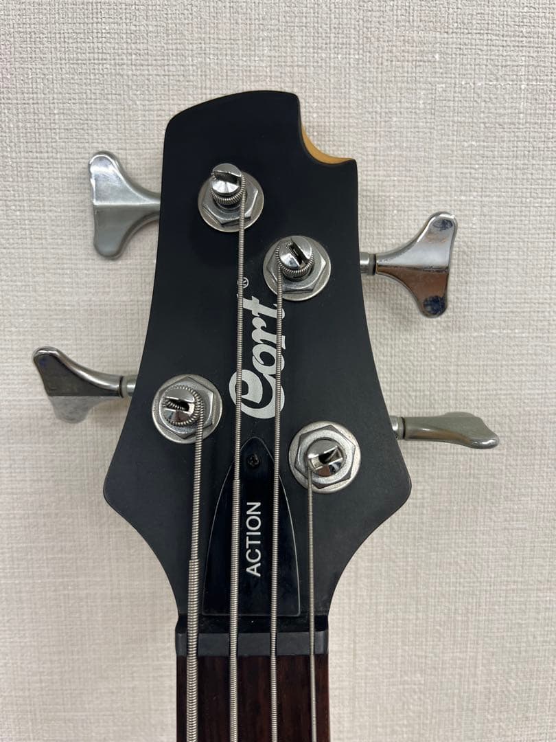 エレキベース cort ACTION　その他機器付