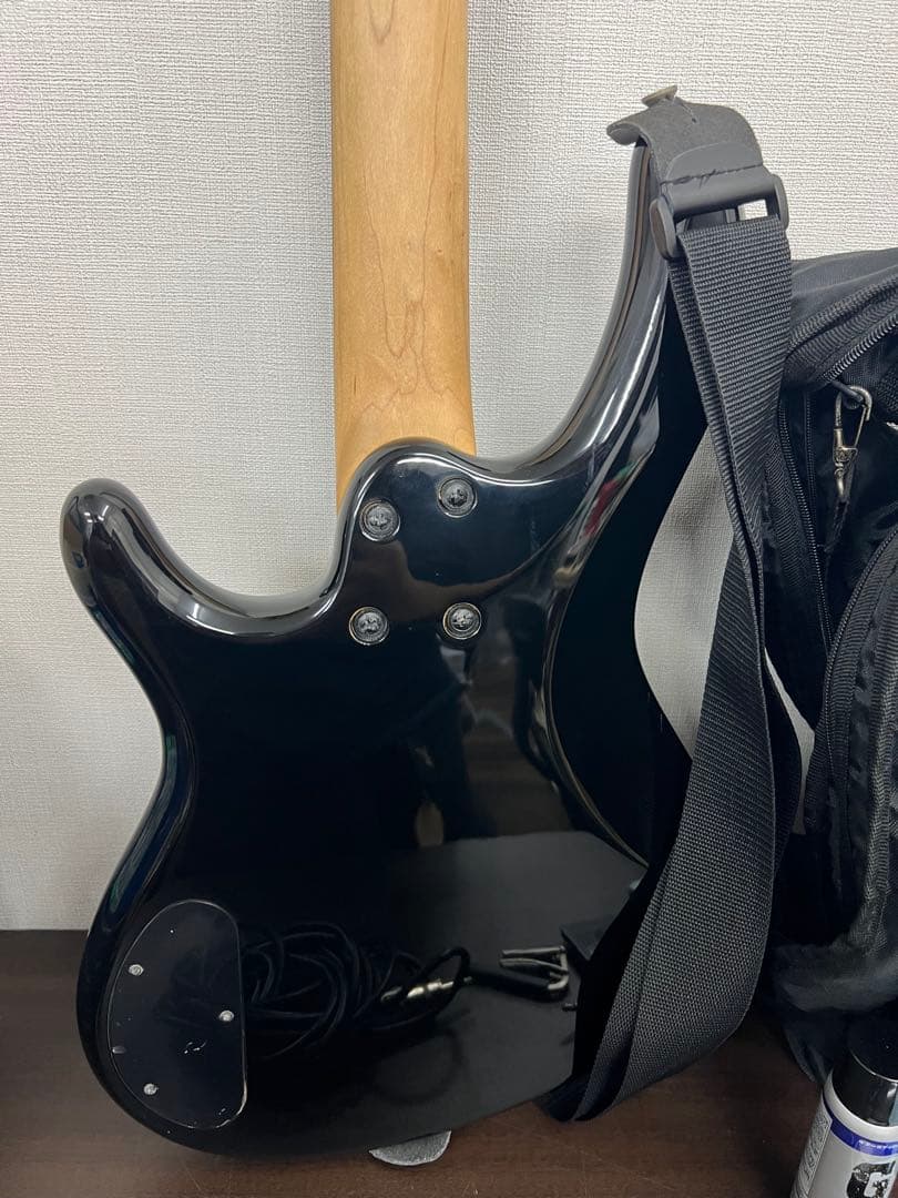 エレキベース cort ACTION　その他機器付