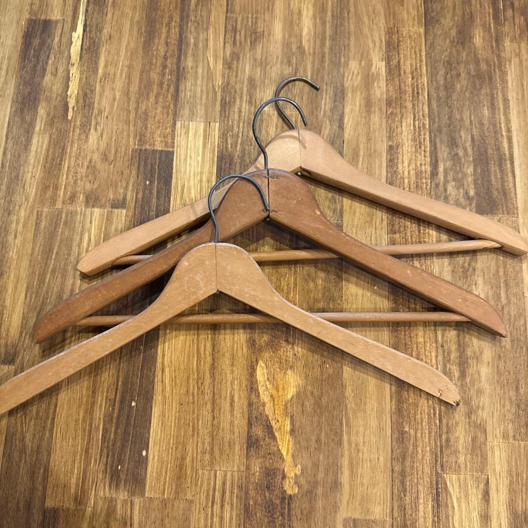 ヴィンテージ木製ハンガー　3本　リバース　大戦