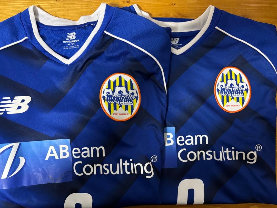 モンテディオ山形　ユニフォーム
