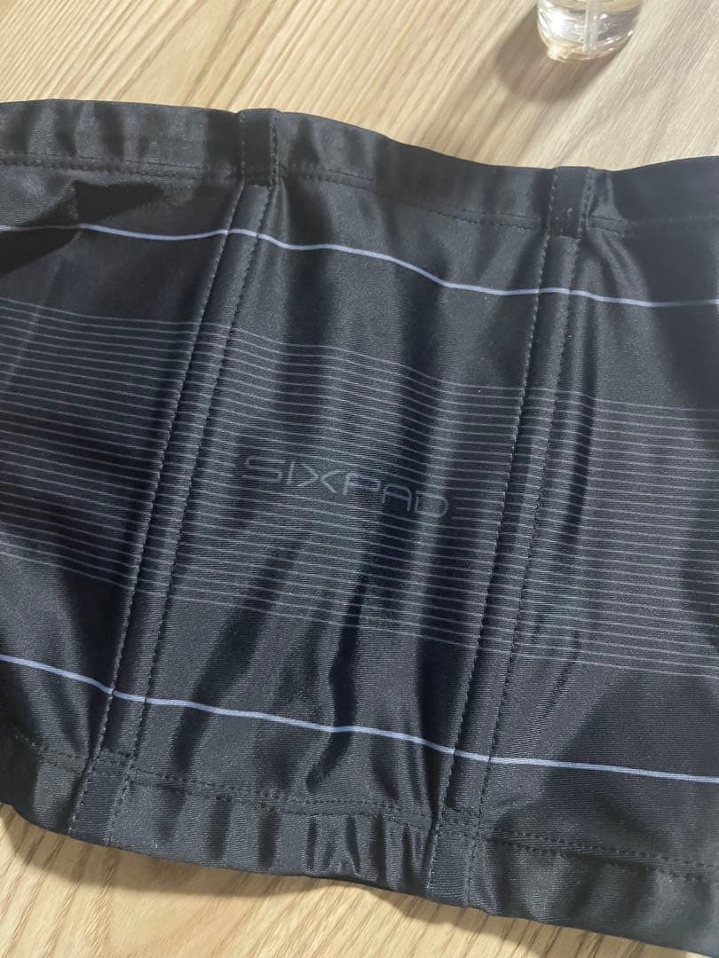 SIXPAD EMS腹筋トレーニングデバイス　Mサイズ