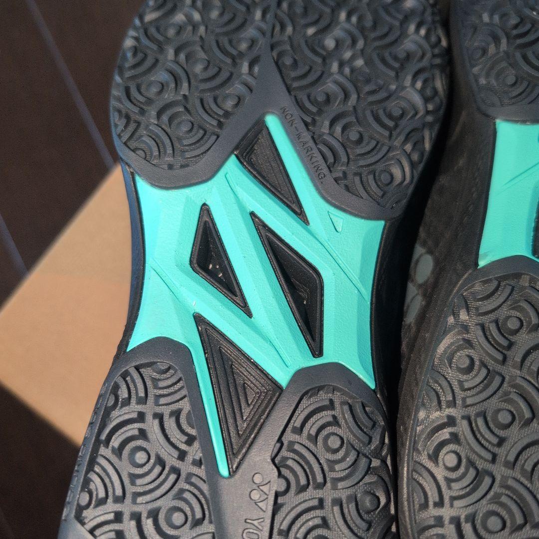 YONEX パワークッション　ソニケージワイド　 テニスシューズ 4E 黒