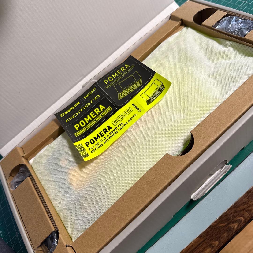 G*H様 送料込み　キングジムポメラDM250XYCrystalNeonYell