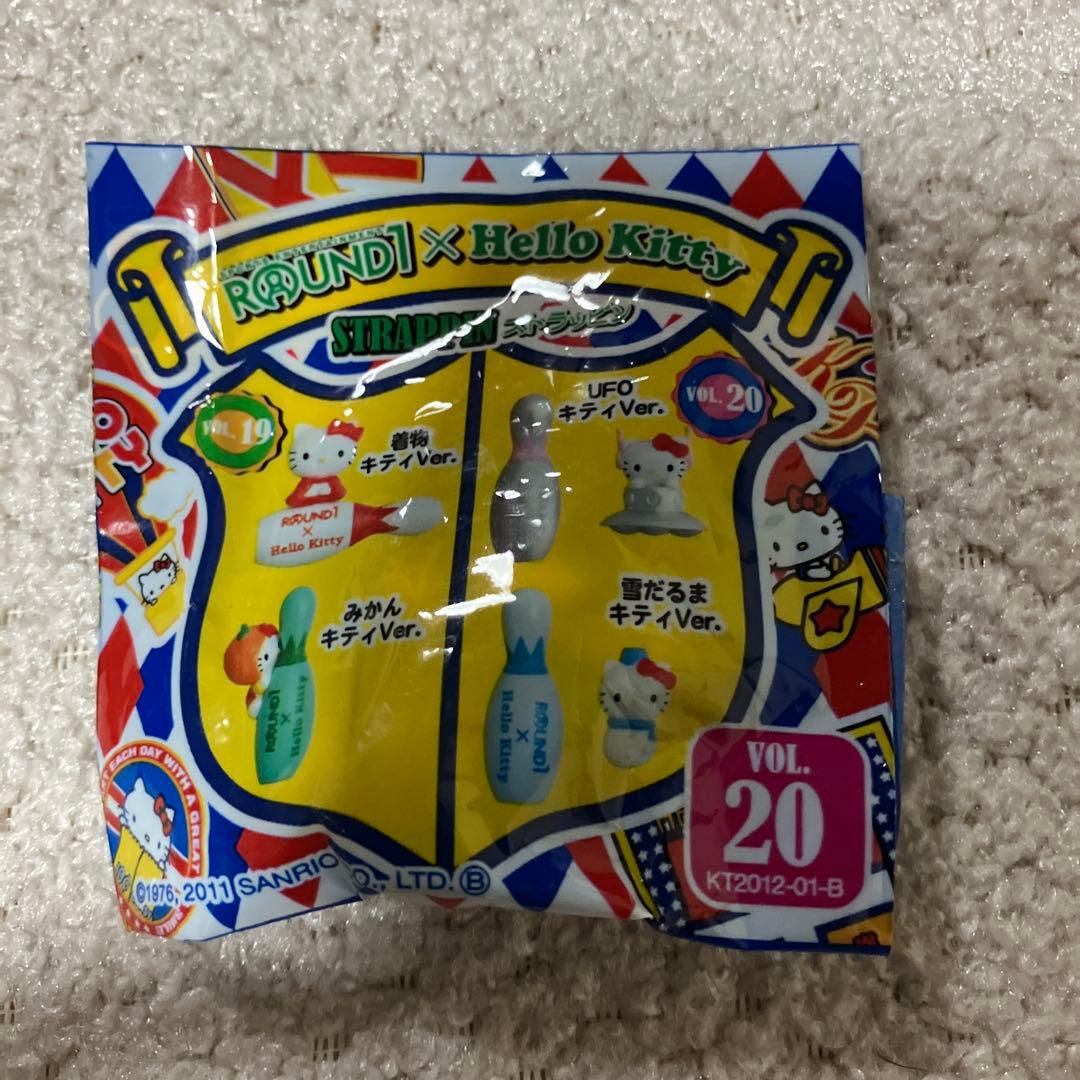 Hello Kitty STRAPPIN 13個ラウンドワン スペシャル入り