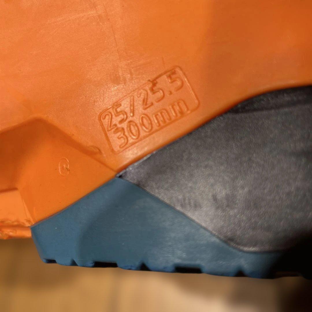 名機TECNICAテクニカCOCHISE130PRO 25.0-25.5cm