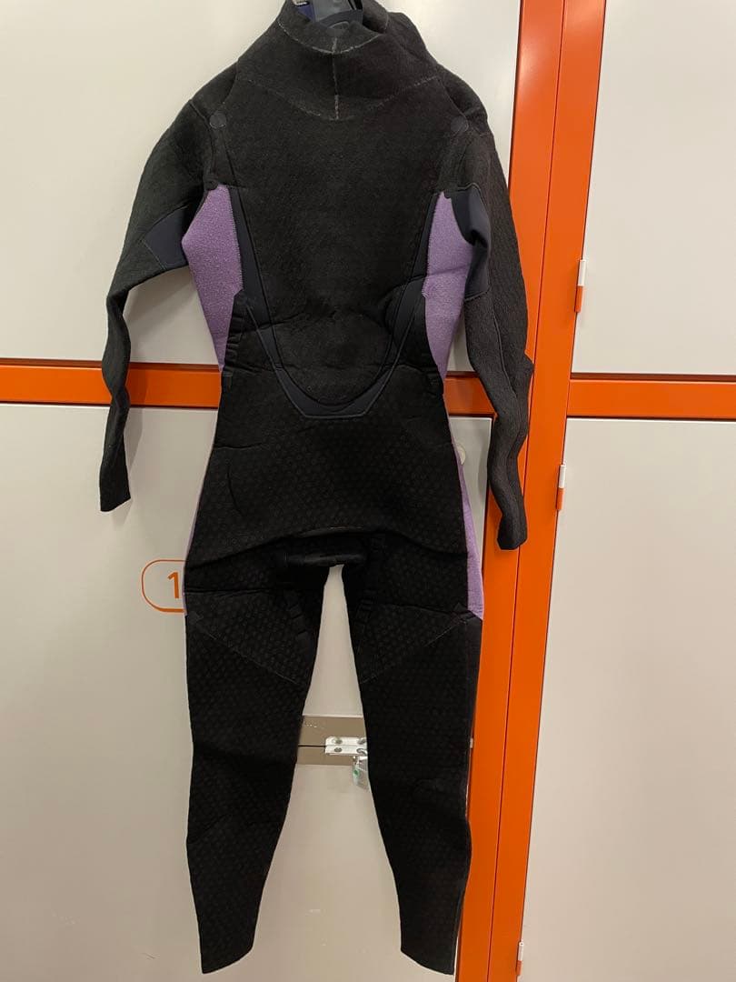 BILLABONG NEW CARBON-X SUPER BLACK セミドライ