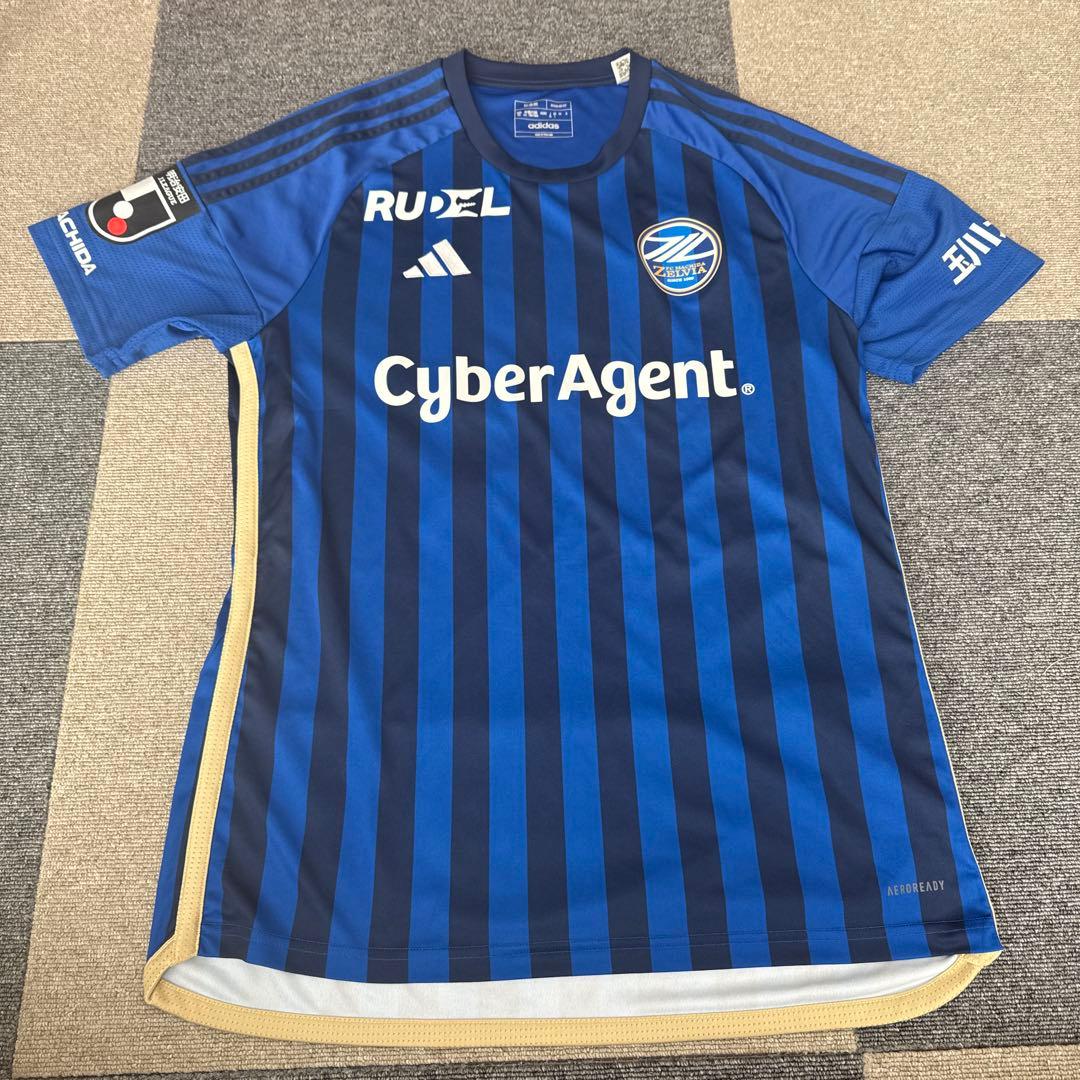 超美品　町田ゼルビア　ユニフォーム　adidas サッカーシャツ 青黒ストライプ