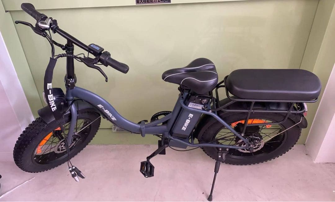 06 ファットバイク20インチ折り畳みビーチクルーザー自転車