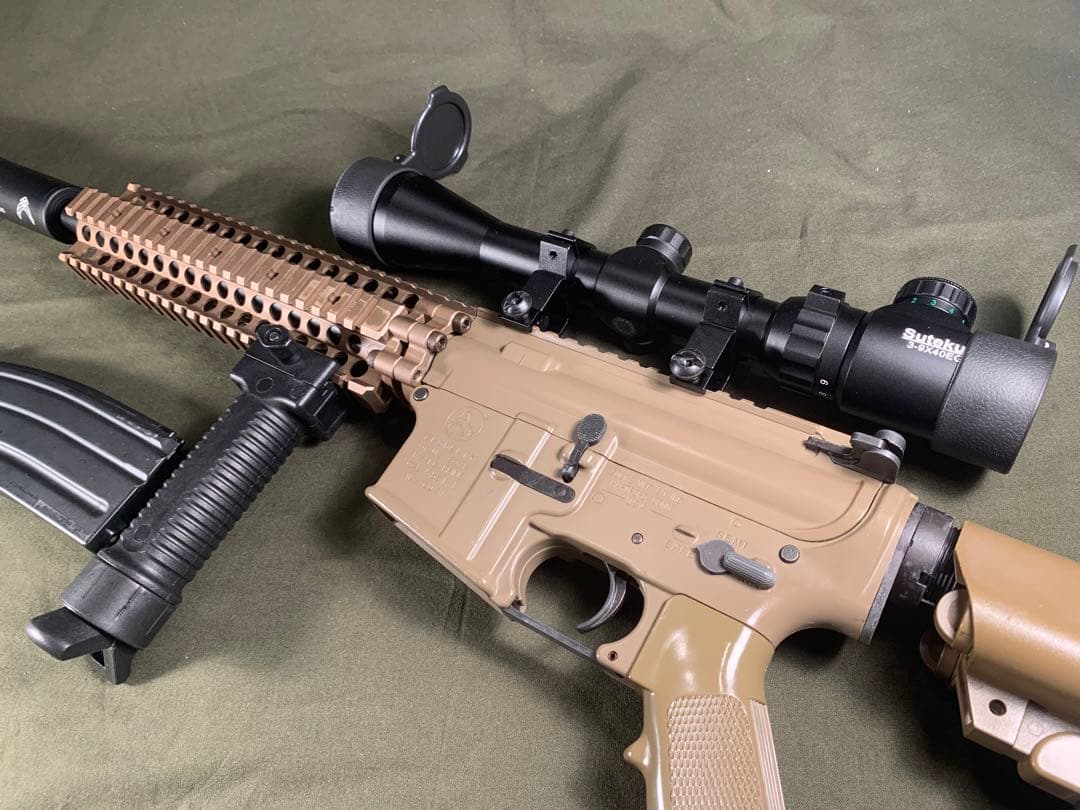 レシーライフル　東京マルイ　次世代　電動ガン　充電器等付属