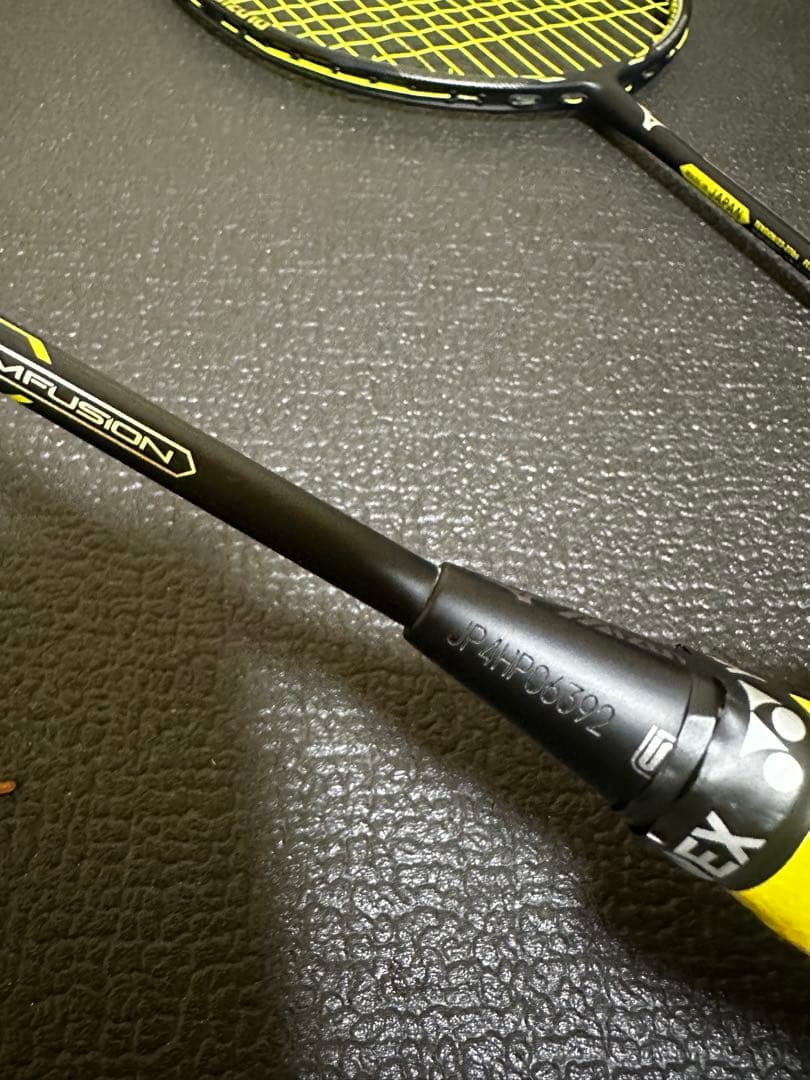 バドミントンラケット　 フォルティウス２０　2本