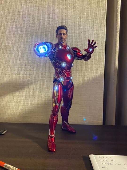 HOTTOYS アイアンマン　Mark-50  １／６スケールフィギュア