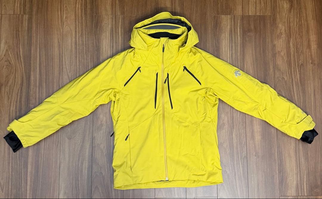 DESCENTE イエロー スキーウェア フード付き