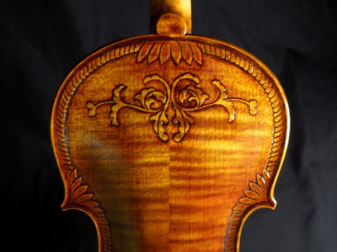 ★Craved Master Violin 4/4