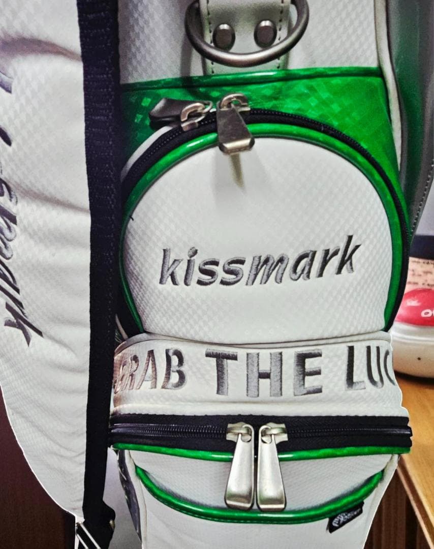 送料無料/美品　kissmark エナメル大型キャディバッグ ホワイト・グリーン