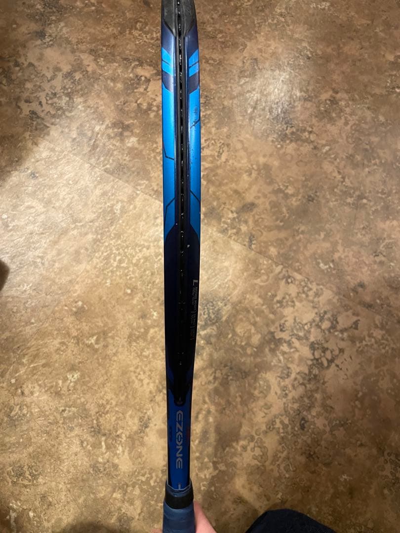 【美品】ヨネックスEZONE100L