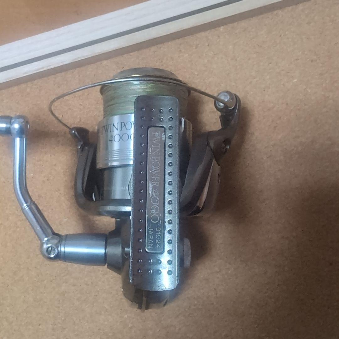 シマノ　ツインパワー4000番左巻き