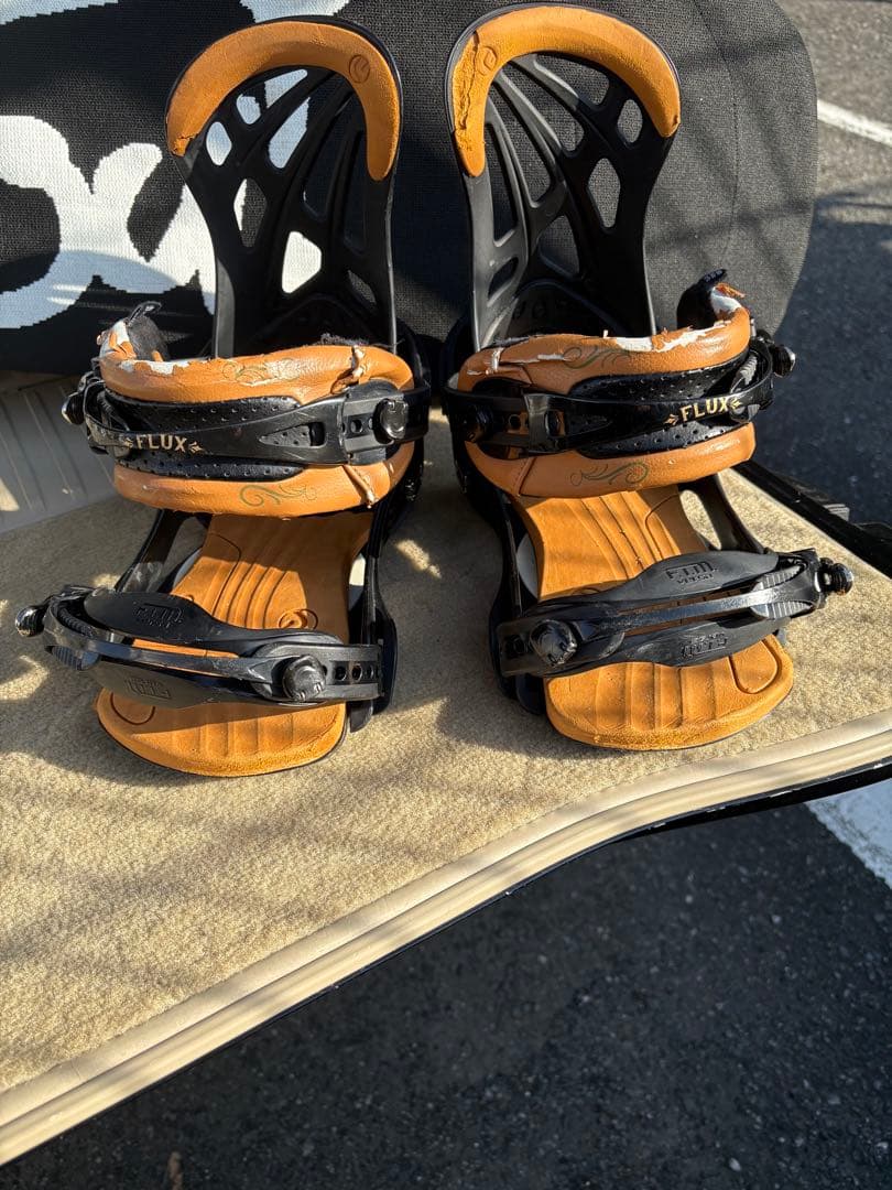 FLUX スノーボードビンディング ブラック/ブラウン