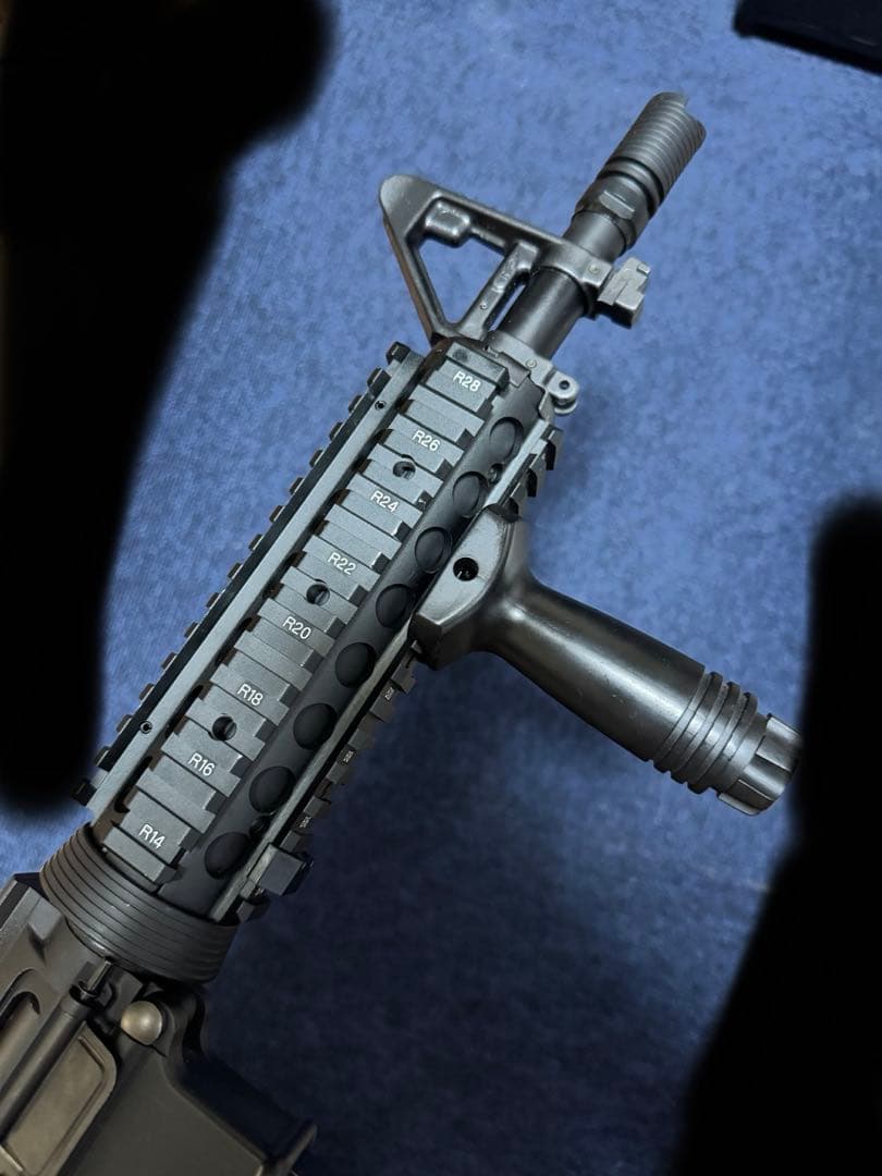 東京マルイ ガスブローバックライフル M4 CQBR 本体のみ マガジンなし