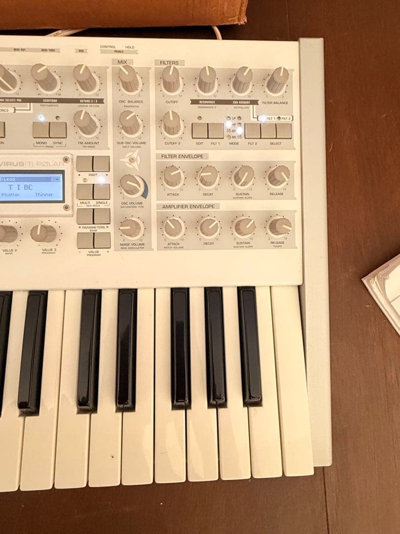 access Virus TI Polar　元箱あり　美品