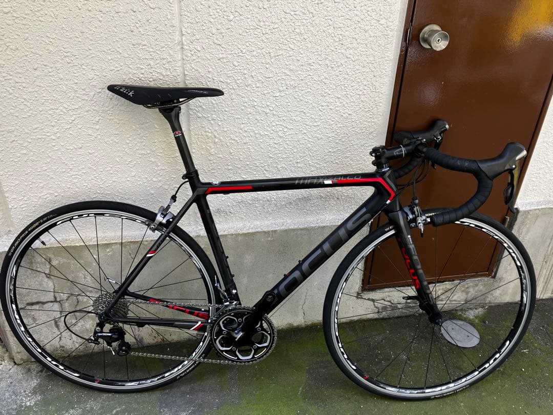 FOCUS イザルコマックス　リムブレーキモデル　ロードバイク