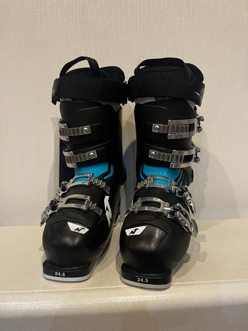 新品　ノルディカ(NORDICA) スキーブーツ 24.5cm バックルブーツ