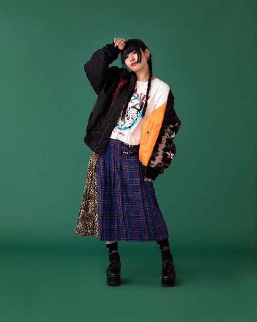 新品 LiSA ブランド ロンT キャット 猫