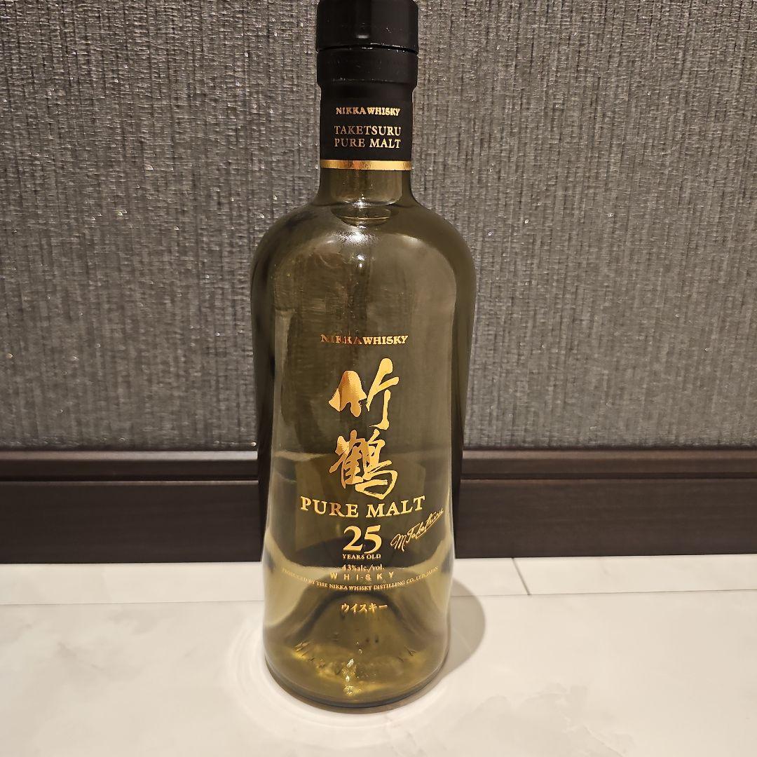 竹鶴 ピュアモルト 25年 700ml 43%　空瓶