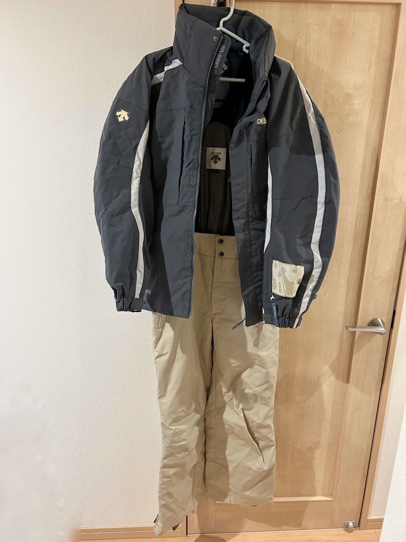 DESCENTE スキーウェア Mサイズ