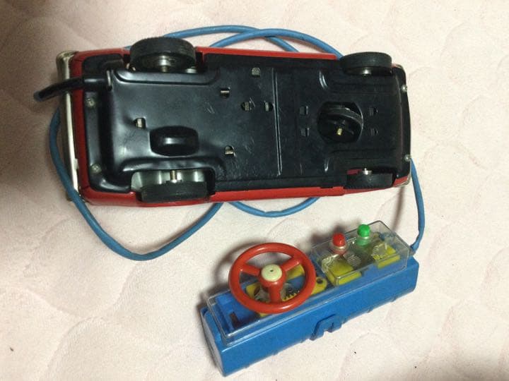 貴重！当時物！ブリキ　赤い車！昭和レトロ