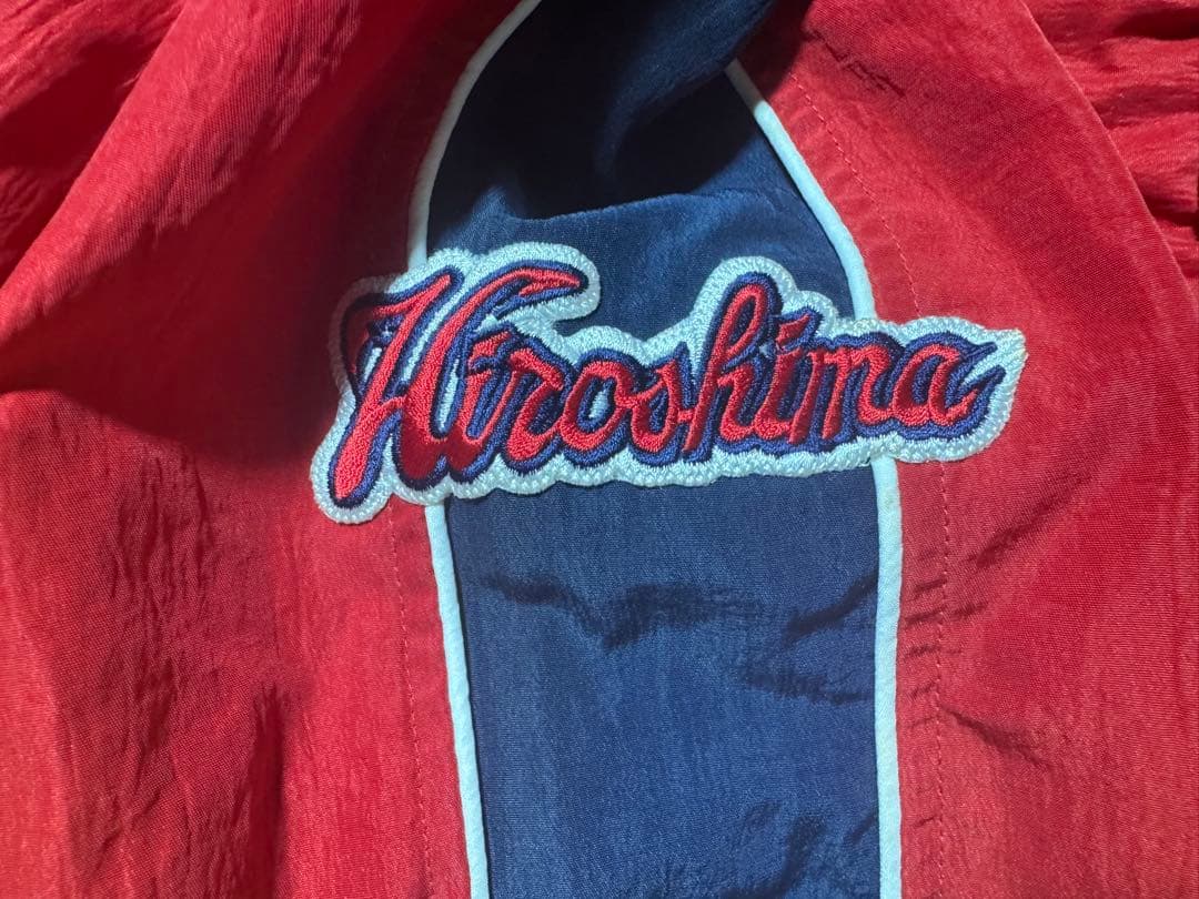 美品 広島東洋カープ ナイロン スタジャン ウインドブレーカー レッド ネイビー