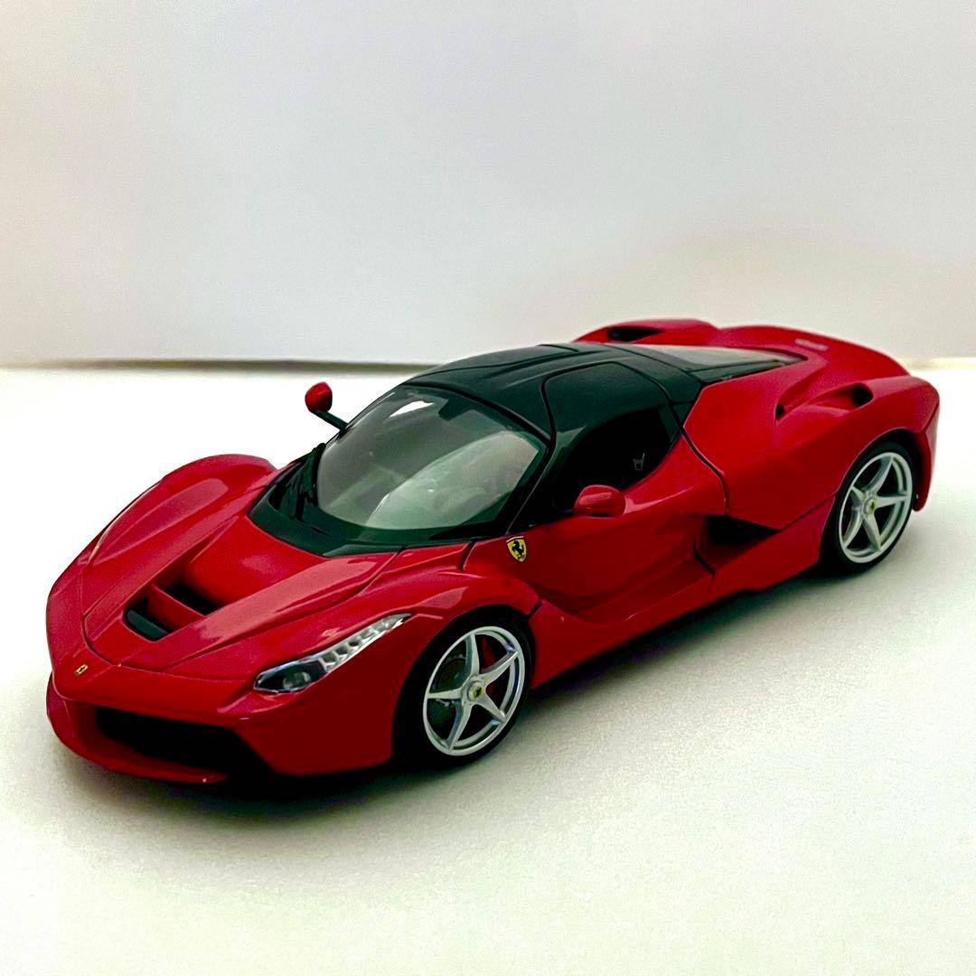 ブラーゴ1/18ラ・フェラーリ（レッド）「フェラーリシグネイチャーシリーズ」