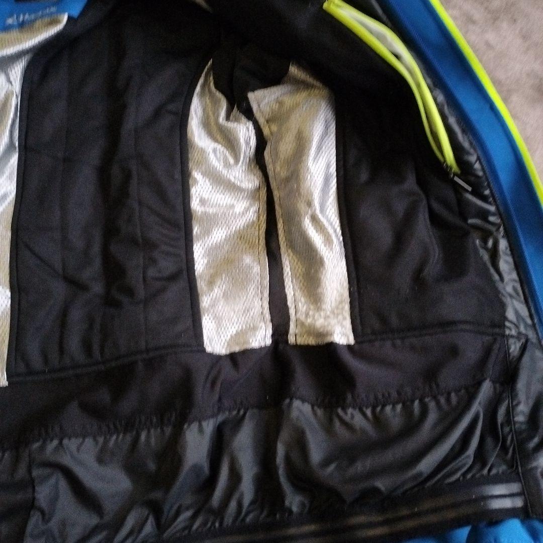 ONYONEスキーウェア ジャケットとパンツセット