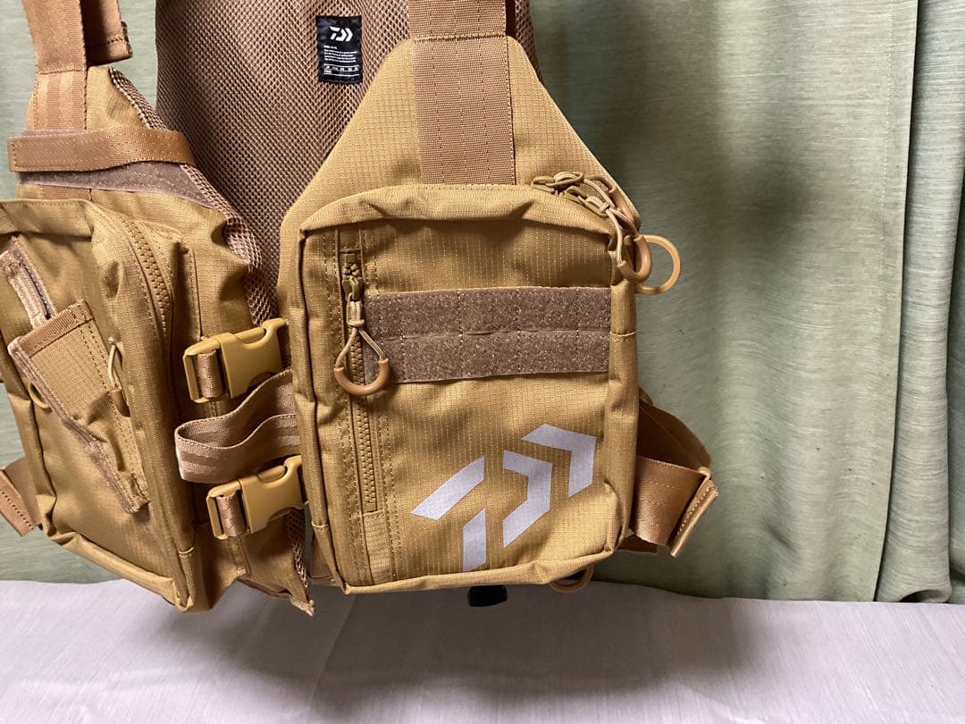 Daiwa ダイワ ライトフロートゲームベスト DF-6421 ベージュ