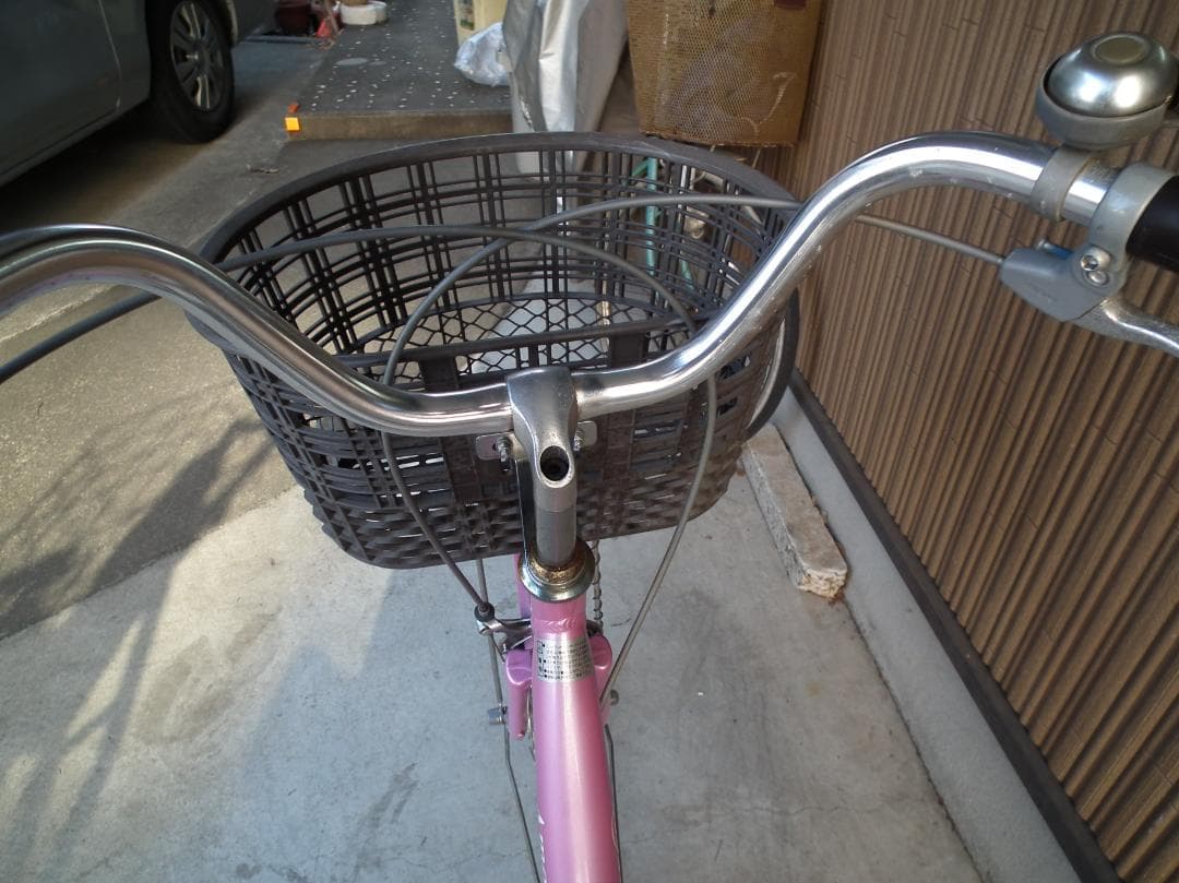 お引き取り限定　婦人用自転車　２４インチ　 前後バスケット付き