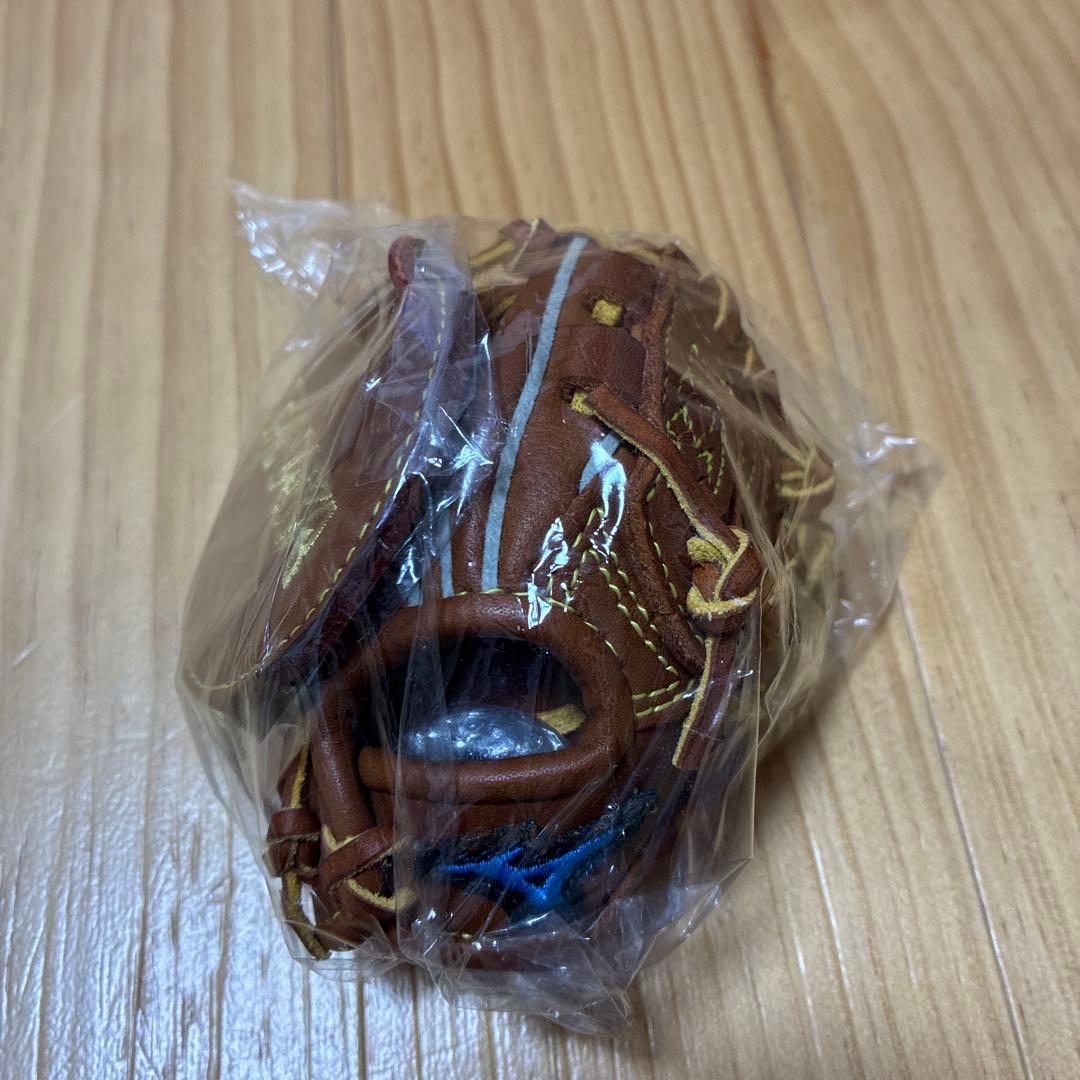 田中将大 日米通算200勝達成記念ミニチュアグラブ CLUB GIANTS