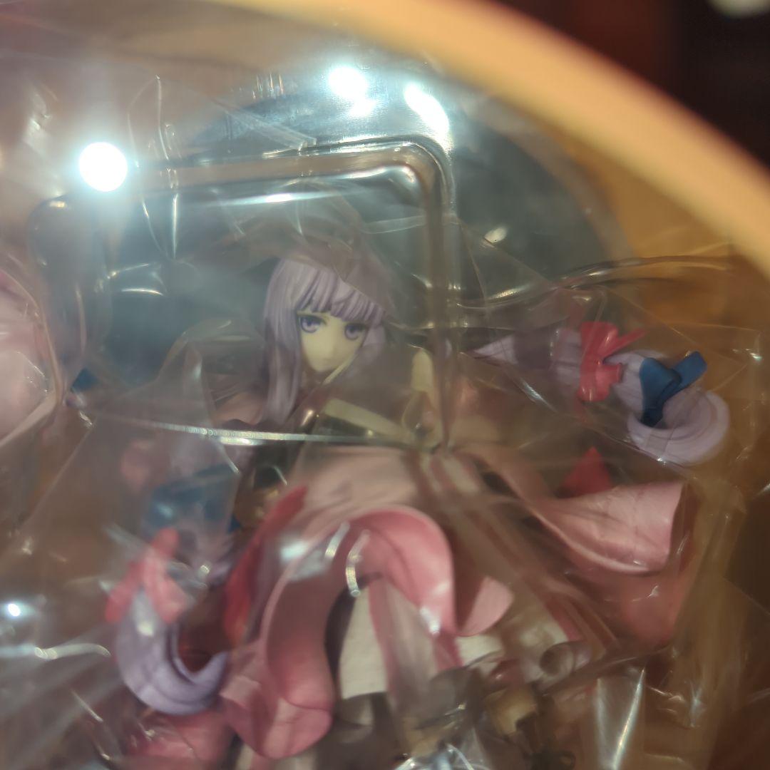 〚希少・未開封品〛パチュリー・ノーレッジ 1/8 フィギュア キューズQ 東方